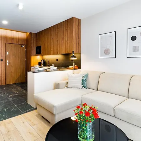 Wonder - Hillside Tuz Przy Stoku, Sklep, Plac Zabaw I Zewnetrzna Silownia Na Terenie Kompleksu *