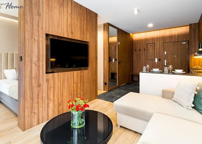 Wonder Hillside Tuz: Mountain View With Playground Apartment *