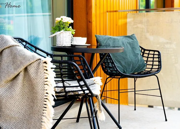 Wonder Hillside Tuz: Mountain View With Playground Apartment